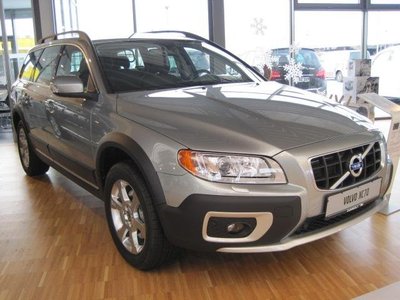 LHD VOLVO XC 70